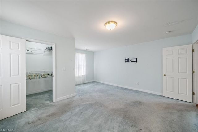 3687 Cheshire Woods Drive, Winston-salem, NC 27106