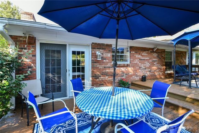 2044 Meadowside Lane, Dayton, OH 45458