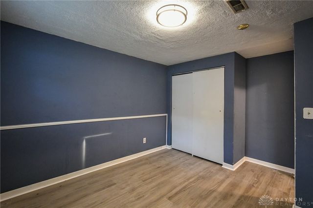2044 Meadowside Lane, Dayton, OH 45458