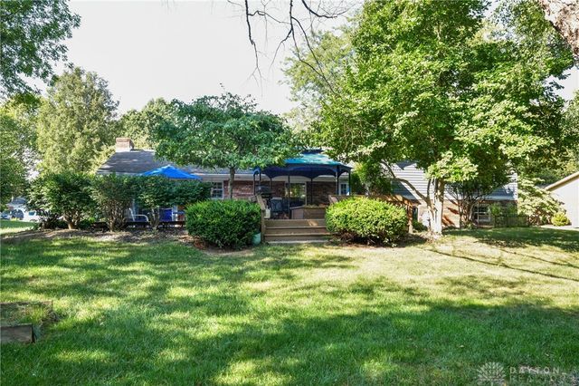 2044 Meadowside Lane, Dayton, OH 45458