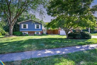 2044 Meadowside Lane, Dayton, OH 45458