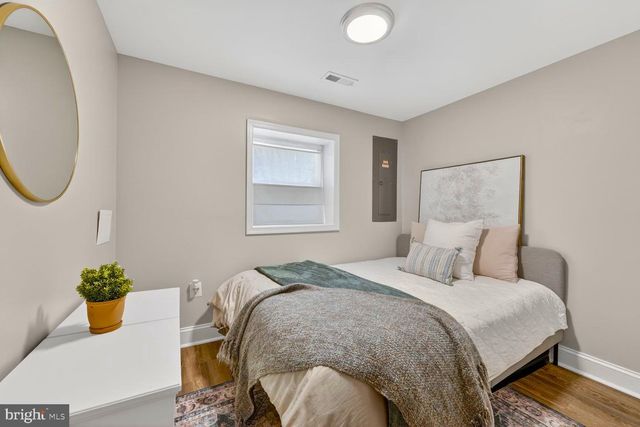 6004 CLAY ST NE, Washington, DC 20019