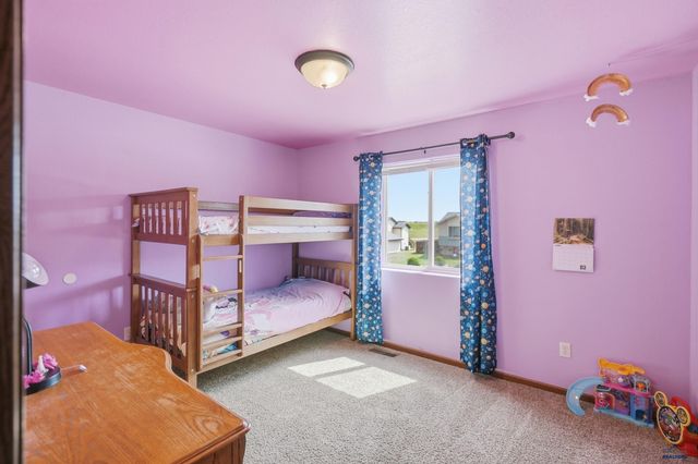817 LONE SOLDIER RD, Box Elder, SD 57719