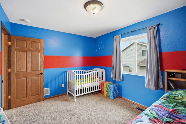 817 LONE SOLDIER RD, Box Elder, SD 57719