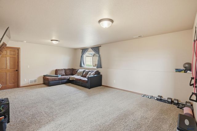 817 LONE SOLDIER RD, Box Elder, SD 57719