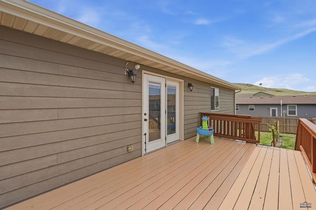 817 LONE SOLDIER RD, Box Elder, SD 57719