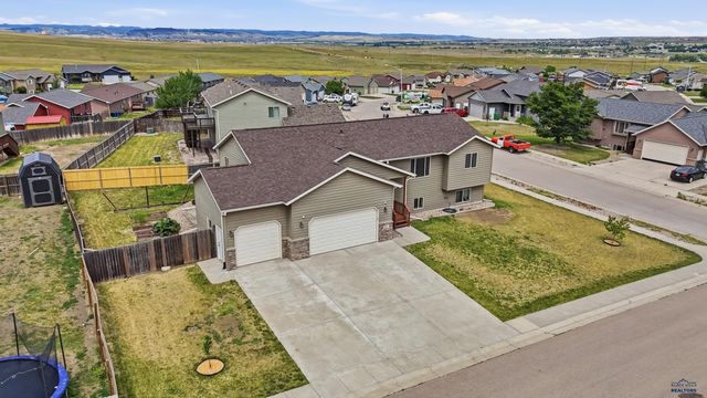 817 LONE SOLDIER RD, Box Elder, SD 57719