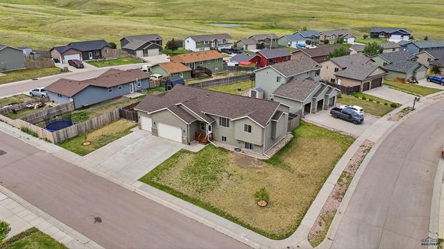 817 LONE SOLDIER RD, Box Elder, SD 57719