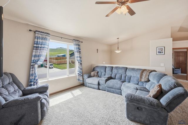 817 LONE SOLDIER RD, Box Elder, SD 57719