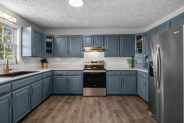 365 Little Benton Rd, Mansfield, TN 38236