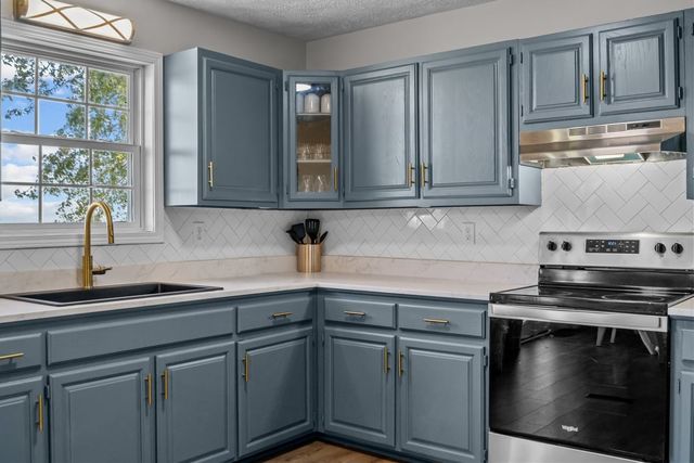 365 Little Benton Rd, Mansfield, TN 38236