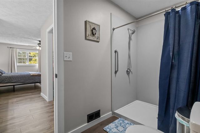 365 Little Benton Rd, Mansfield, TN 38236