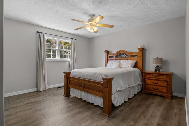 365 Little Benton Rd, Mansfield, TN 38236