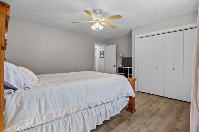 365 Little Benton Rd, Mansfield, TN 38236