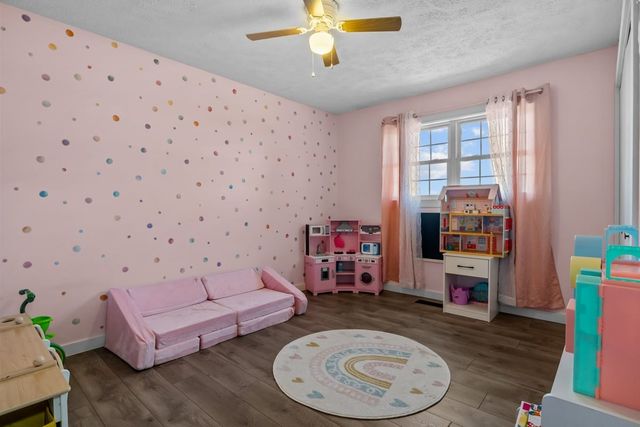 365 Little Benton Rd, Mansfield, TN 38236