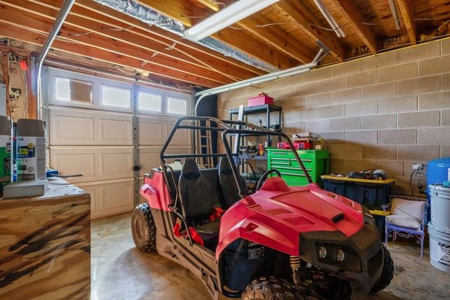 365 Little Benton Rd, Mansfield, TN 38236