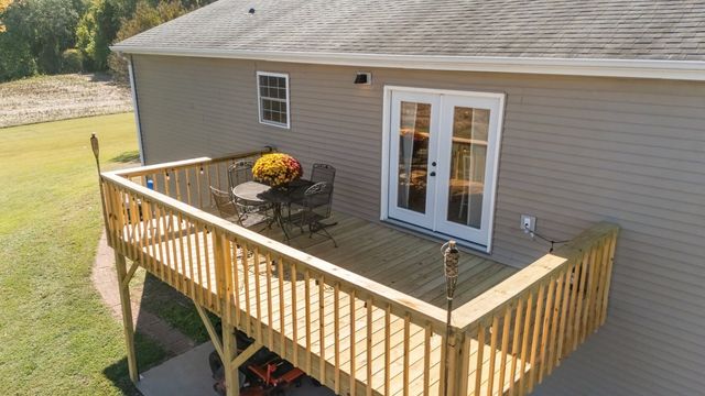 365 Little Benton Rd, Mansfield, TN 38236