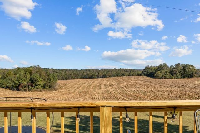 365 Little Benton Rd, Mansfield, TN 38236