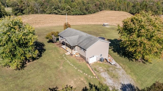 365 Little Benton Rd, Mansfield, TN 38236