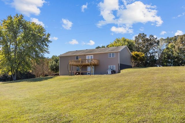 365 Little Benton Rd, Mansfield, TN 38236