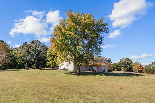 365 Little Benton Rd, Mansfield, TN 38236