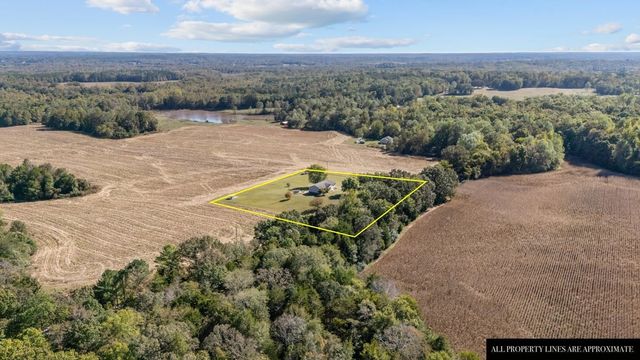 365 Little Benton Rd, Mansfield, TN 38236