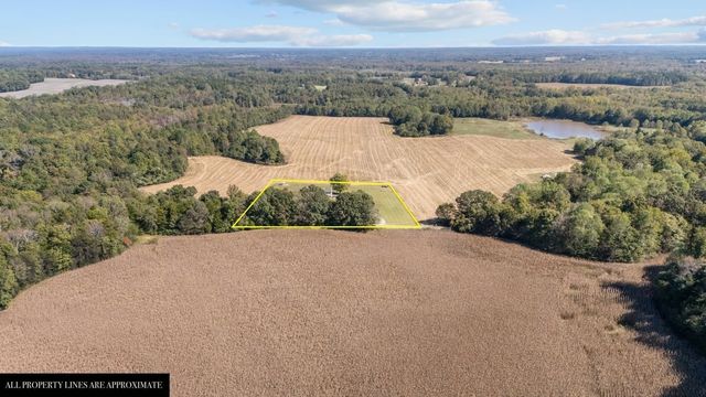 365 Little Benton Rd, Mansfield, TN 38236