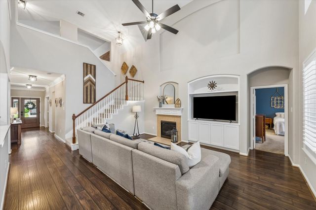 3412 Monarch Meadow Lane, Pearland, TX 77581
