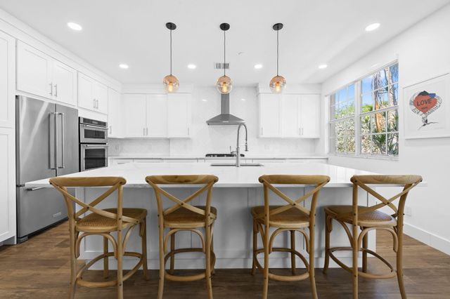 5675 NE Trieste Way, Boca Raton, FL 33487