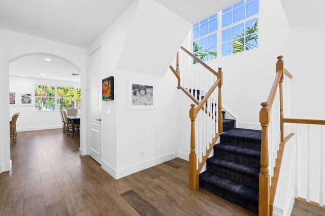 5675 NE Trieste Way, Boca Raton, FL 33487