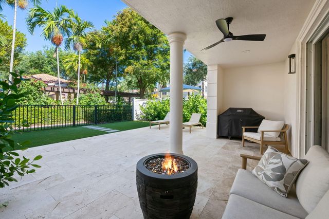 5675 NE Trieste Way, Boca Raton, FL 33487
