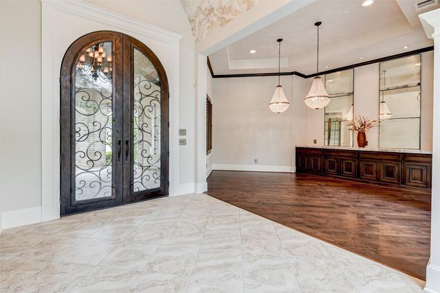 15051 Cathedral Falls Drive, Cypress, TX 77429