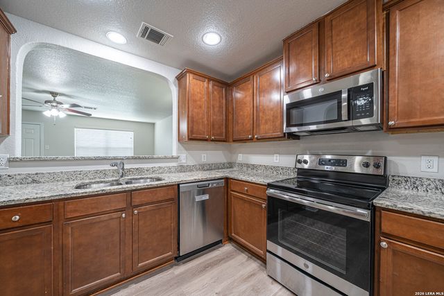 10915 CIMARRON CV, Universal City, TX 78148