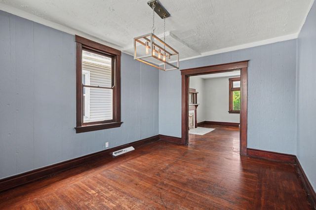 3704 Huntington Avenue, Covington, KY 41015