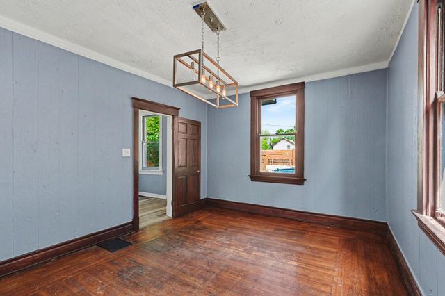 3704 Huntington Avenue, Covington, KY 41015