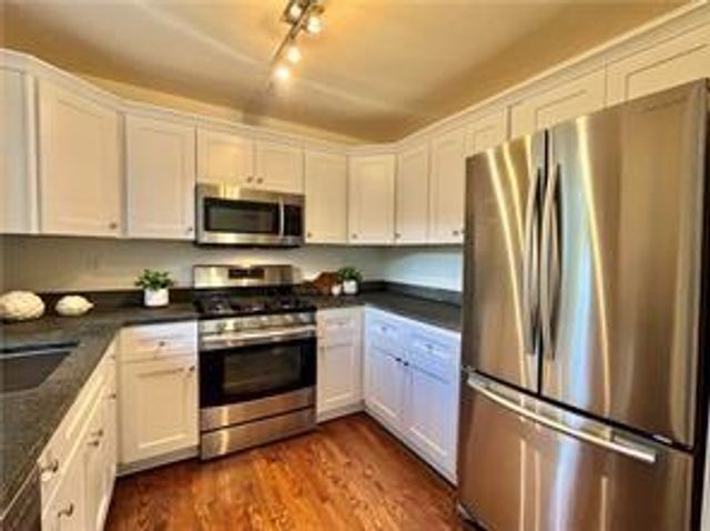 311 Peachtree Hills Avenue NE 7A, Atlanta, GA 30305