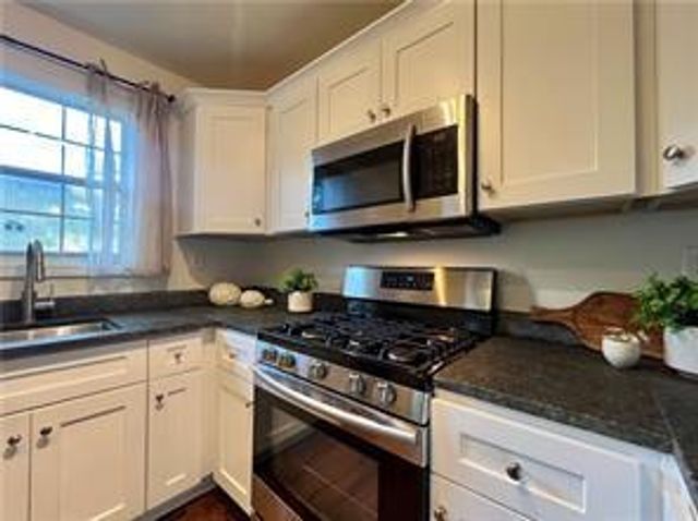 311 Peachtree Hills Avenue NE 7A, Atlanta, GA 30305