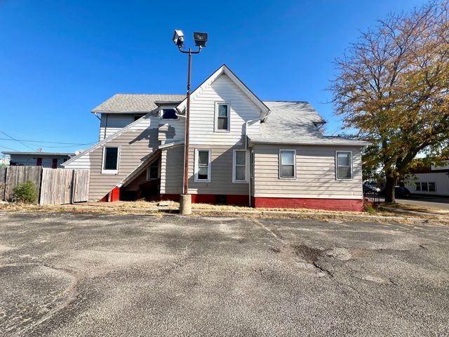 212 N 4th Street, Rockford, IL 61107