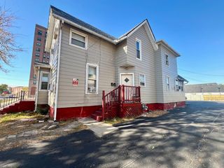 212 N 4th Street, Rockford, IL 61107