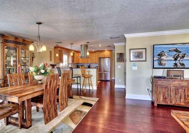 5433 ESSEX AVENUE S, Gulfport, FL 33707
