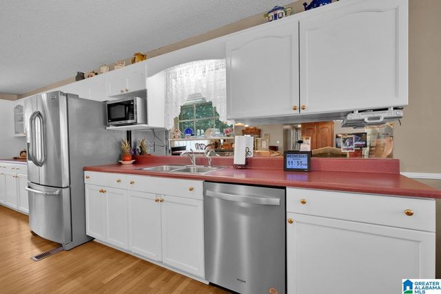 1011 CROSSHILL LANE, Warrior, AL 35180
