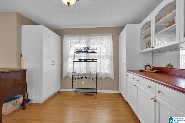 1011 CROSSHILL LANE, Warrior, AL 35180