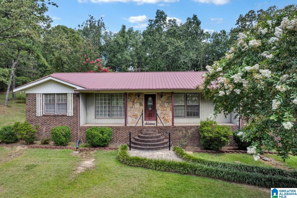 1011 CROSSHILL LANE, Warrior, AL 35180