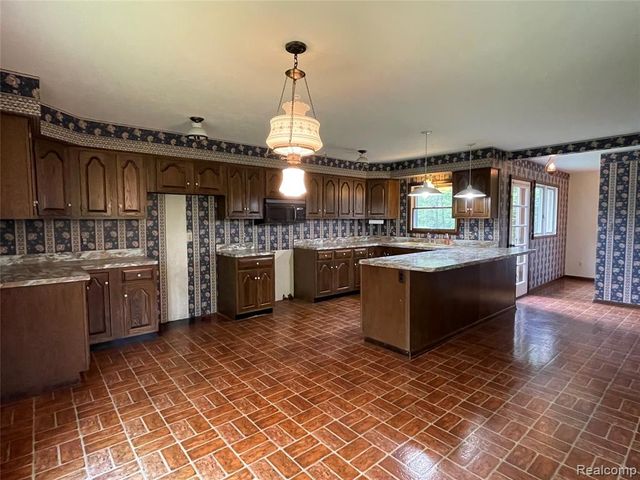 46151 Bloomcrest Drive, Northville, MI 48167