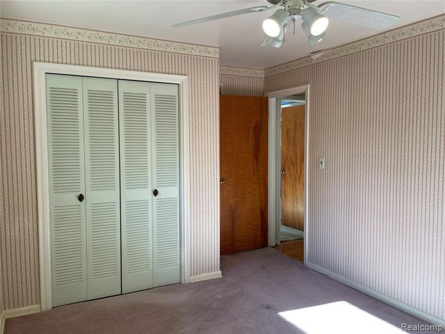 46151 Bloomcrest Drive, Northville, MI 48167
