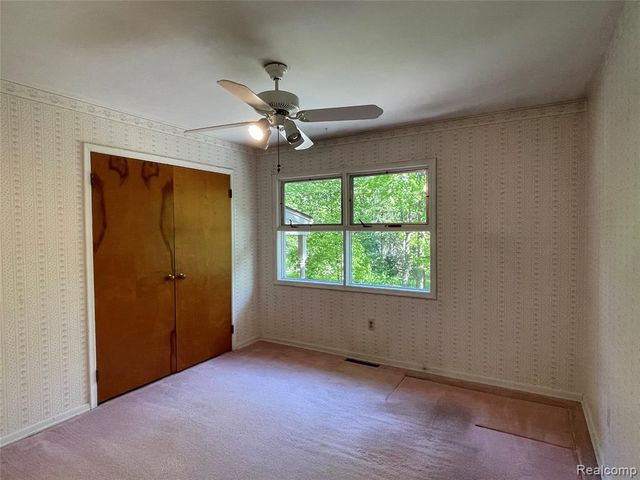 46151 Bloomcrest Drive, Northville, MI 48167