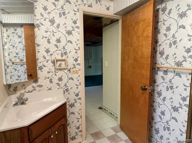46151 Bloomcrest Drive, Northville, MI 48167