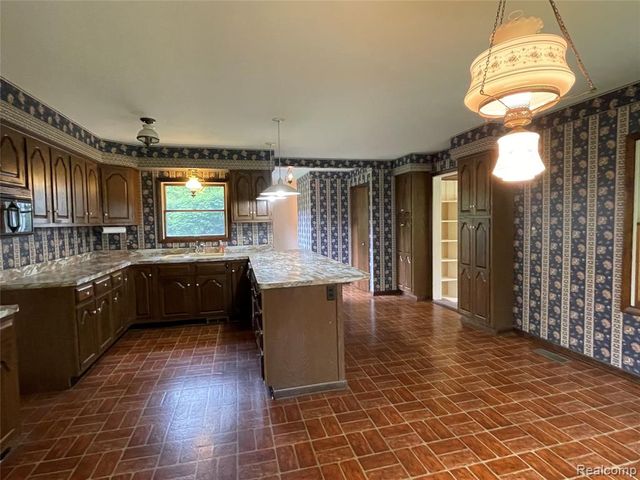 46151 Bloomcrest Drive, Northville, MI 48167