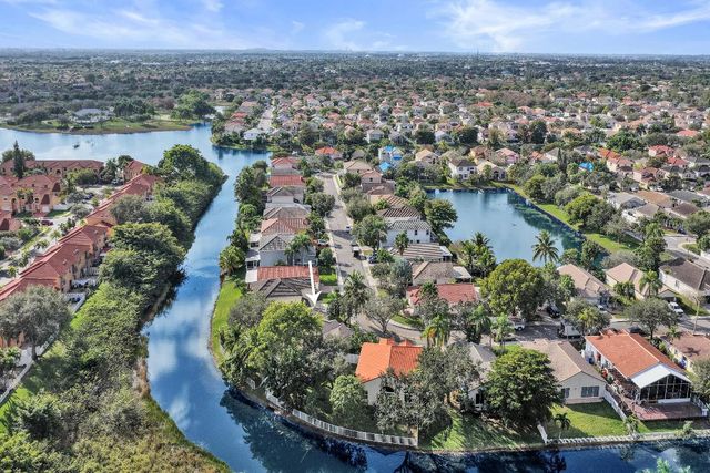 2389 NW 162nd Terrace, Pembroke Pines, FL 33028