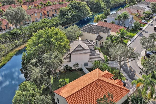 2389 NW 162nd Terrace, Pembroke Pines, FL 33028